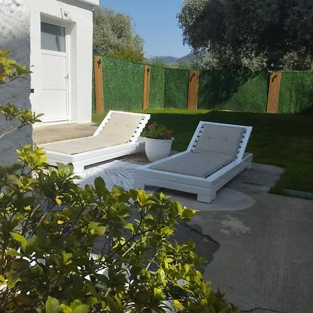 Ra &za Thassos Island * Λιμενάρια